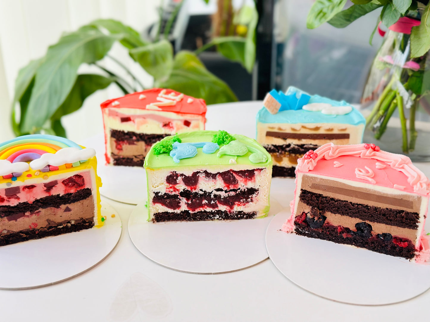 Raspberry Chocolate- bento cakes
