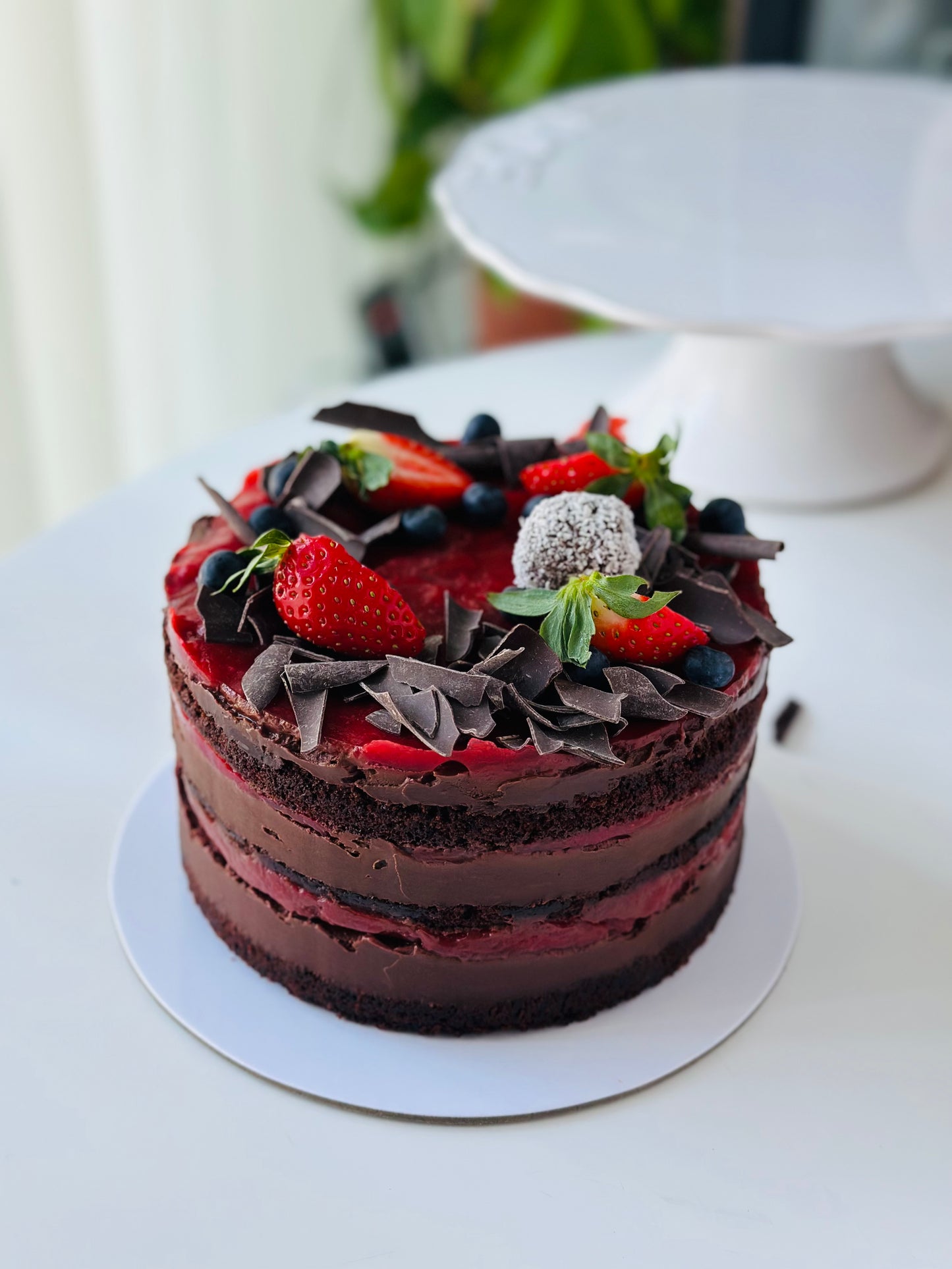 Tort vegan( de post) cu ciocolată și căpșune