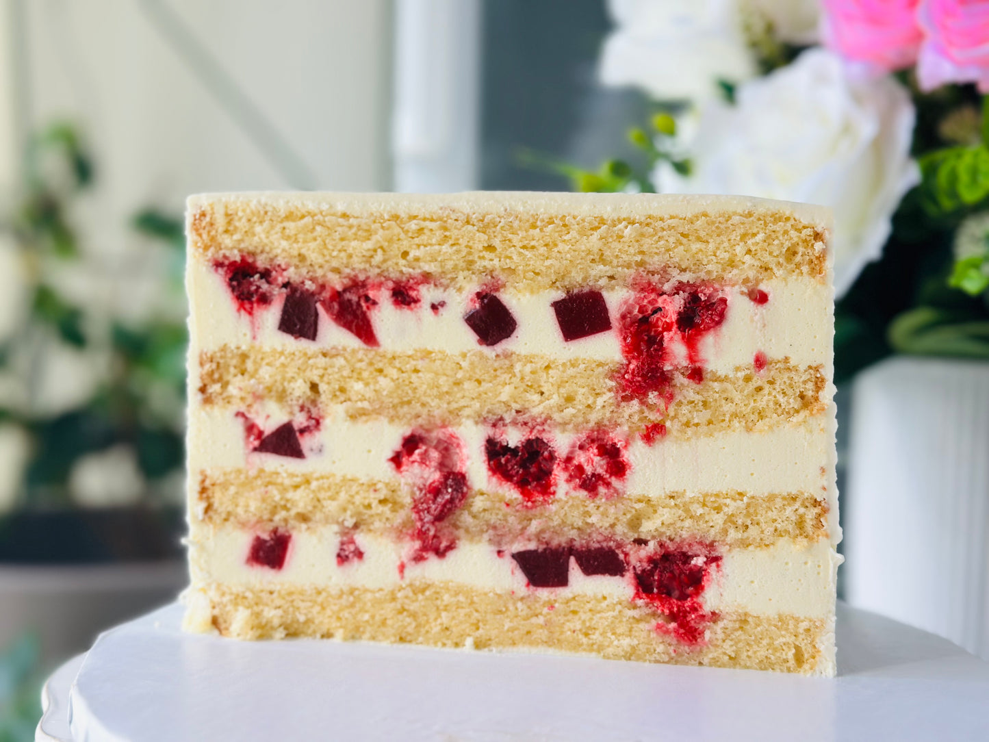 Raspberry vanilla Cake