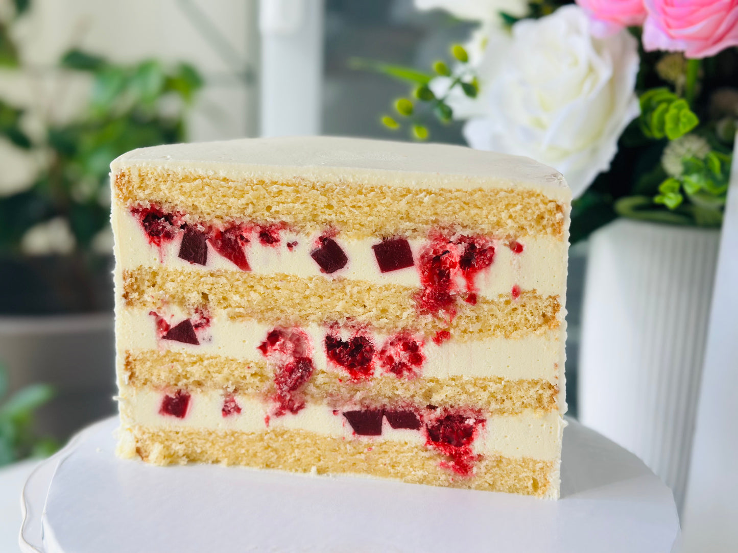 Raspberry vanilla Cake