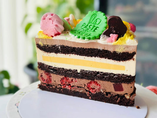 Tort cu zmeură și fructul pasiunii aprox 1,9 kg