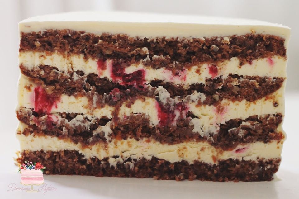 Tort de morcov Babyfriendly