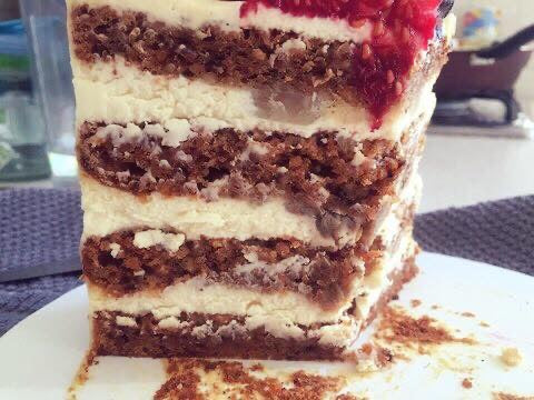 Tort de morcov Babyfriendly